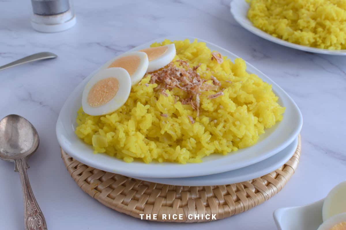 Close up image of yellow rice.